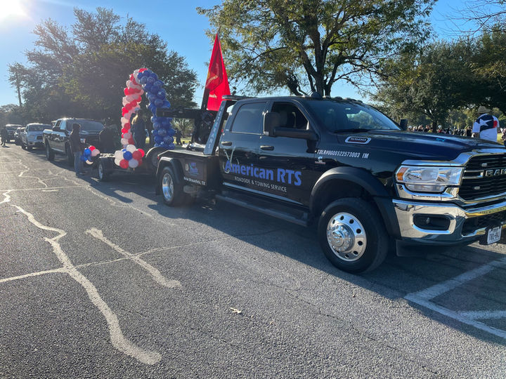 American RTS | Tow truck in parade | Tow truck in New Braunfels in parade
