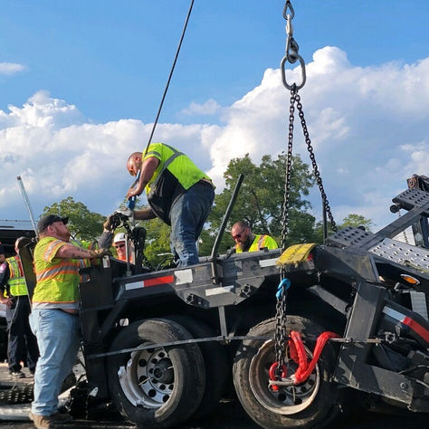 Around the Clock Reliability: 24/7 Heavy-Duty Towing Services for San Antonio's Industries