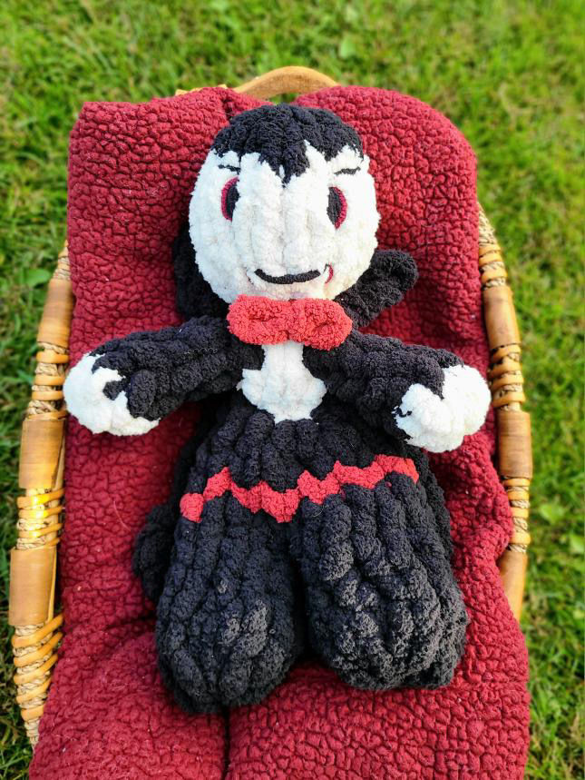Thumbnail: Duke the Vampire Pattern Tutorial