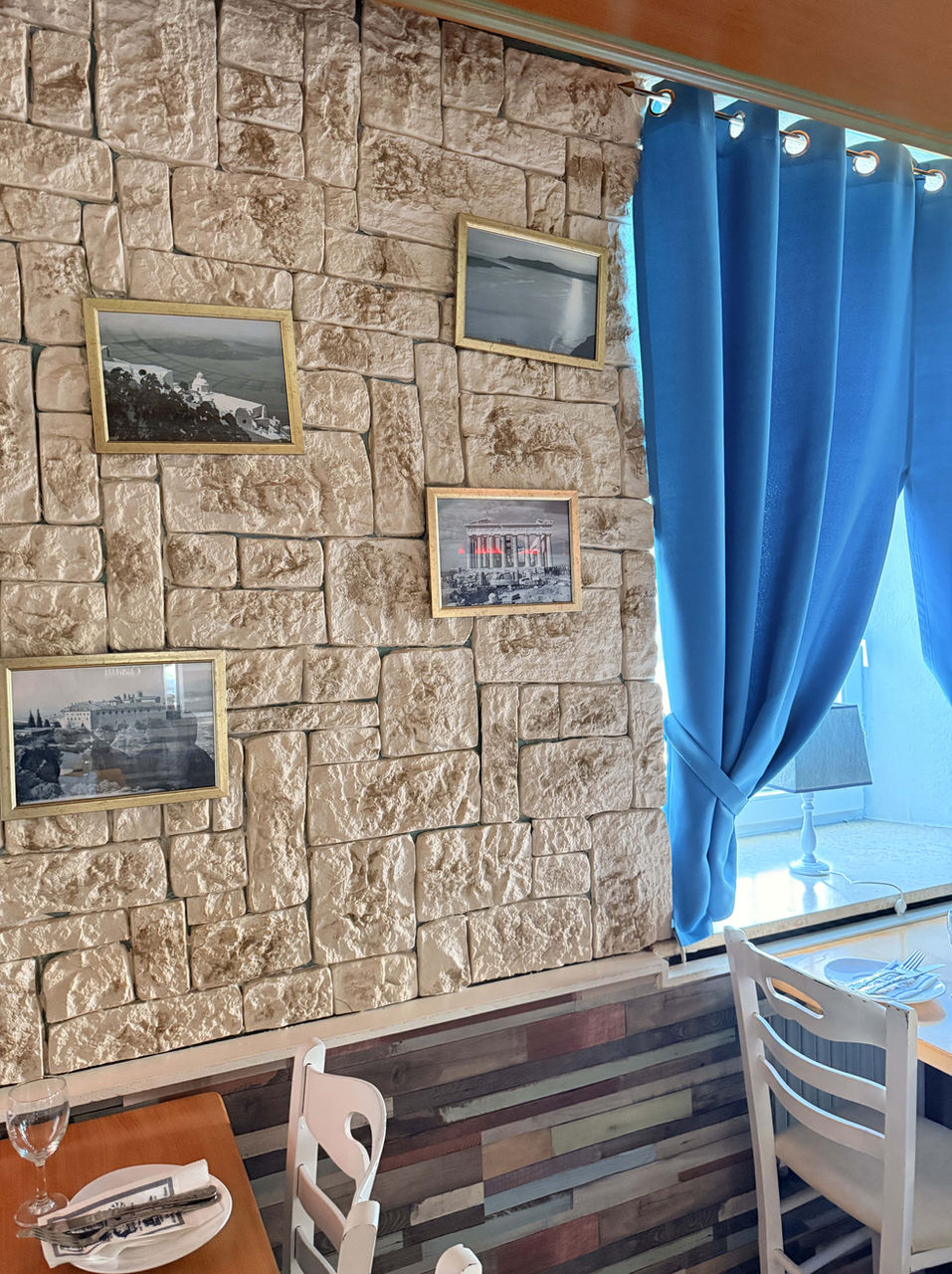 Mediterranes Ambiente im Restaurant Giamas Prien am Chiemsee – gemütlicher Innenraum