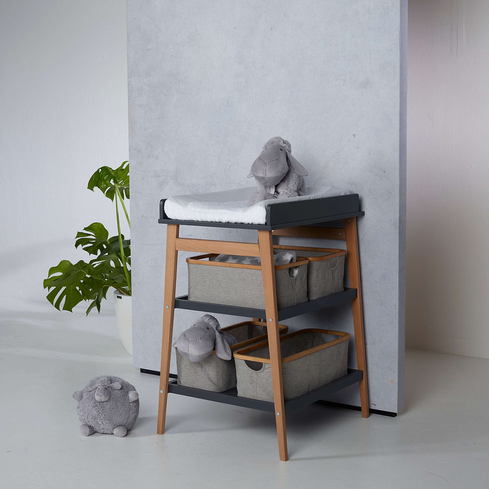 תמונה ממוזערת: שולחן החתלה אפור כהה בשילוב רגלי עץ HIP