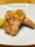Grilled Salmon with Lemon