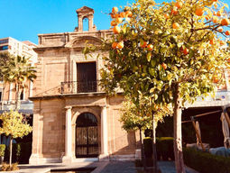 Listopad to czas kiedy Malaga pachnie pomarañczami