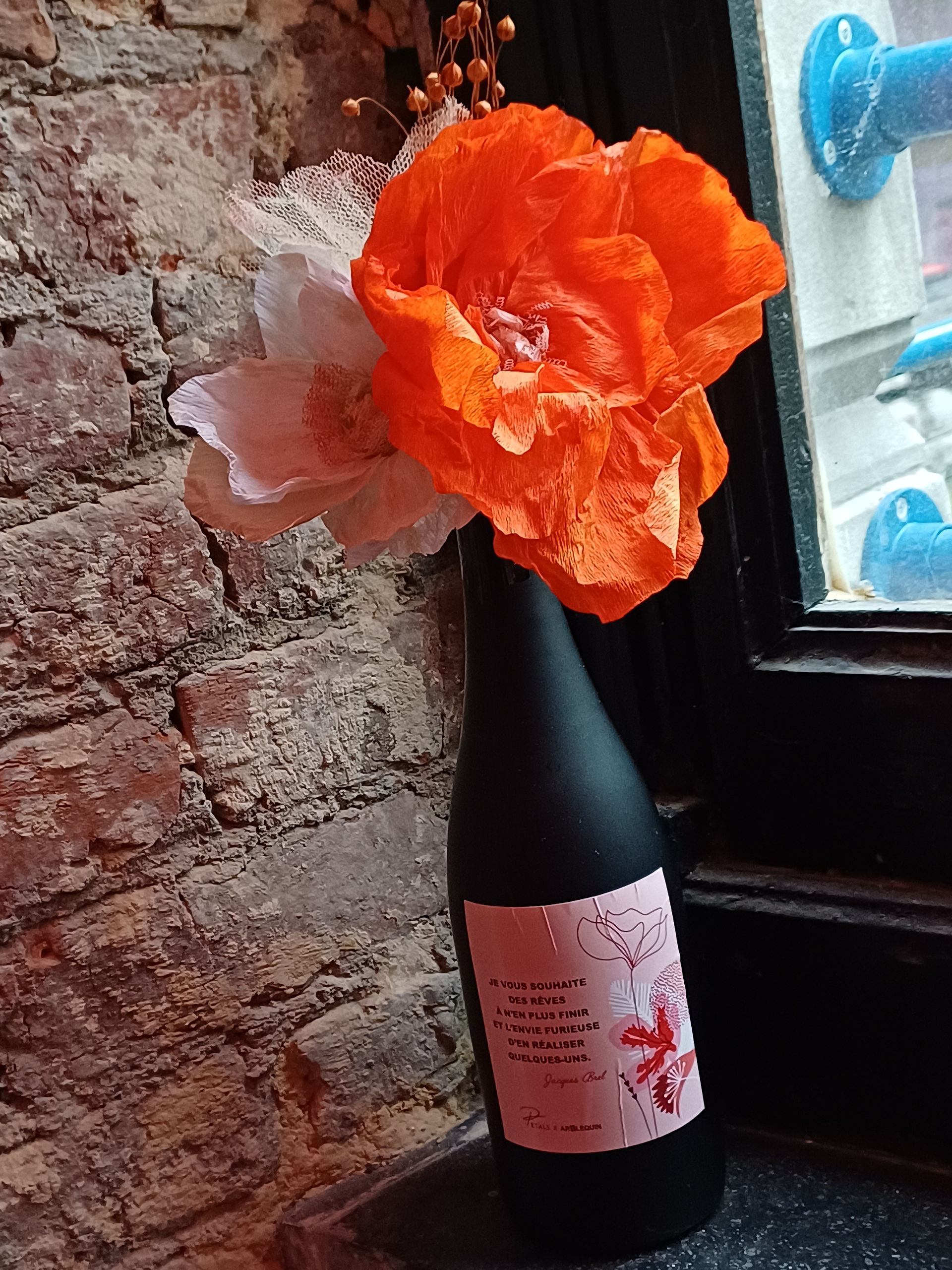 Bouteille et fleurs - Artlequin & Innovation