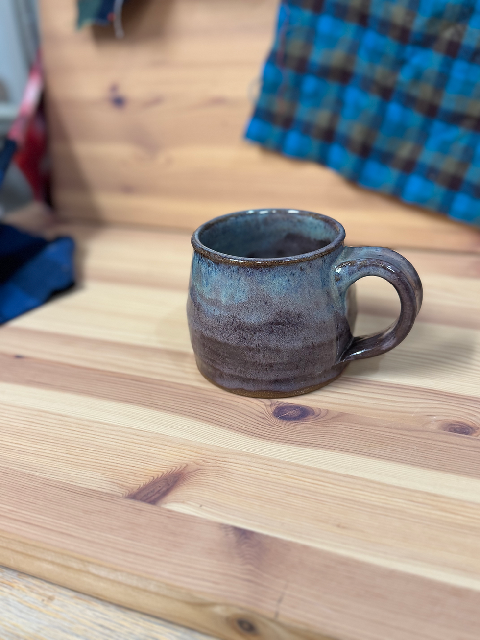 Thumbnail: Mug in aurora with little cat