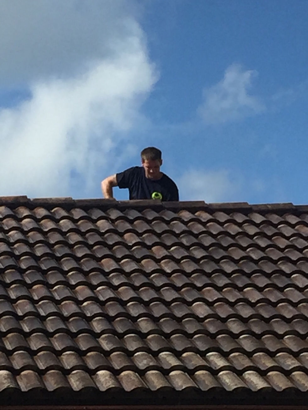 Pressure Wash Tile Roof
