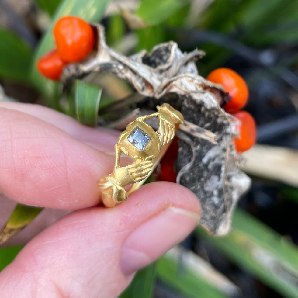 Thumbnail: Diamond set gold betrothal ring. Dutch, mid 17th century.