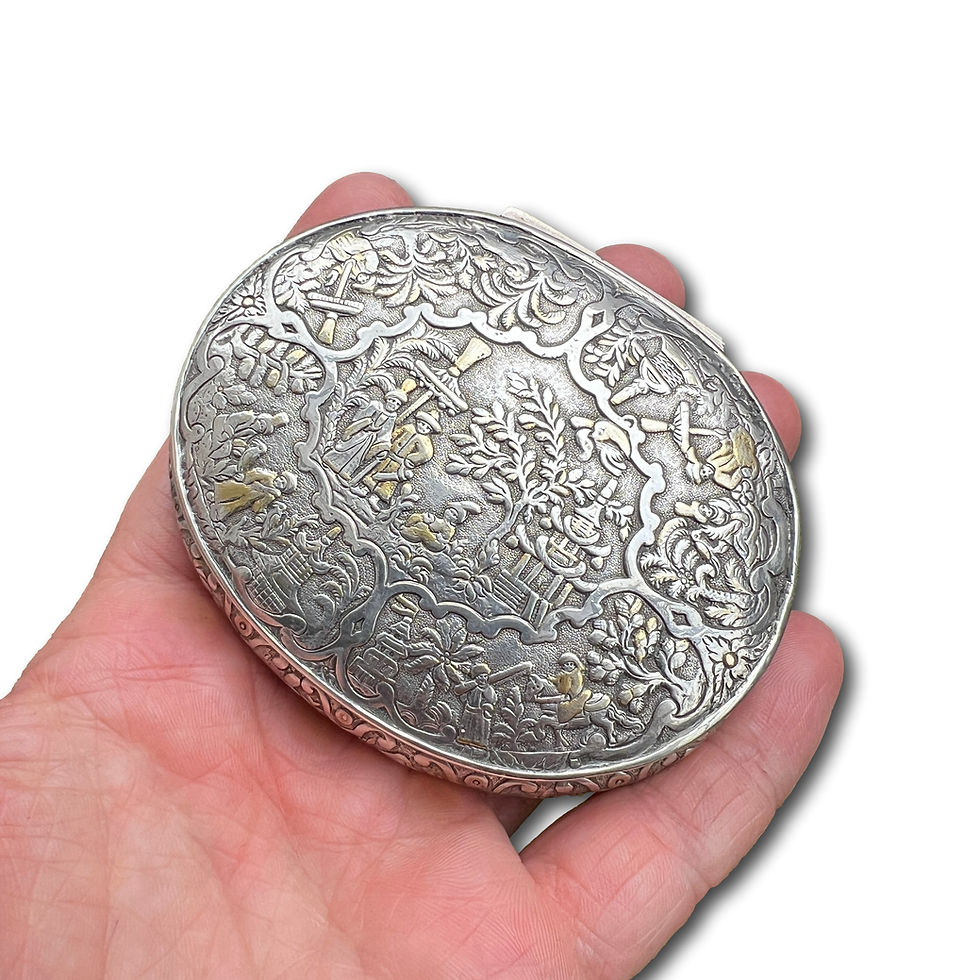 Thumbnail: Partially fire gilt silver Chinoiserie snuff box. English or Dutch, 18th century