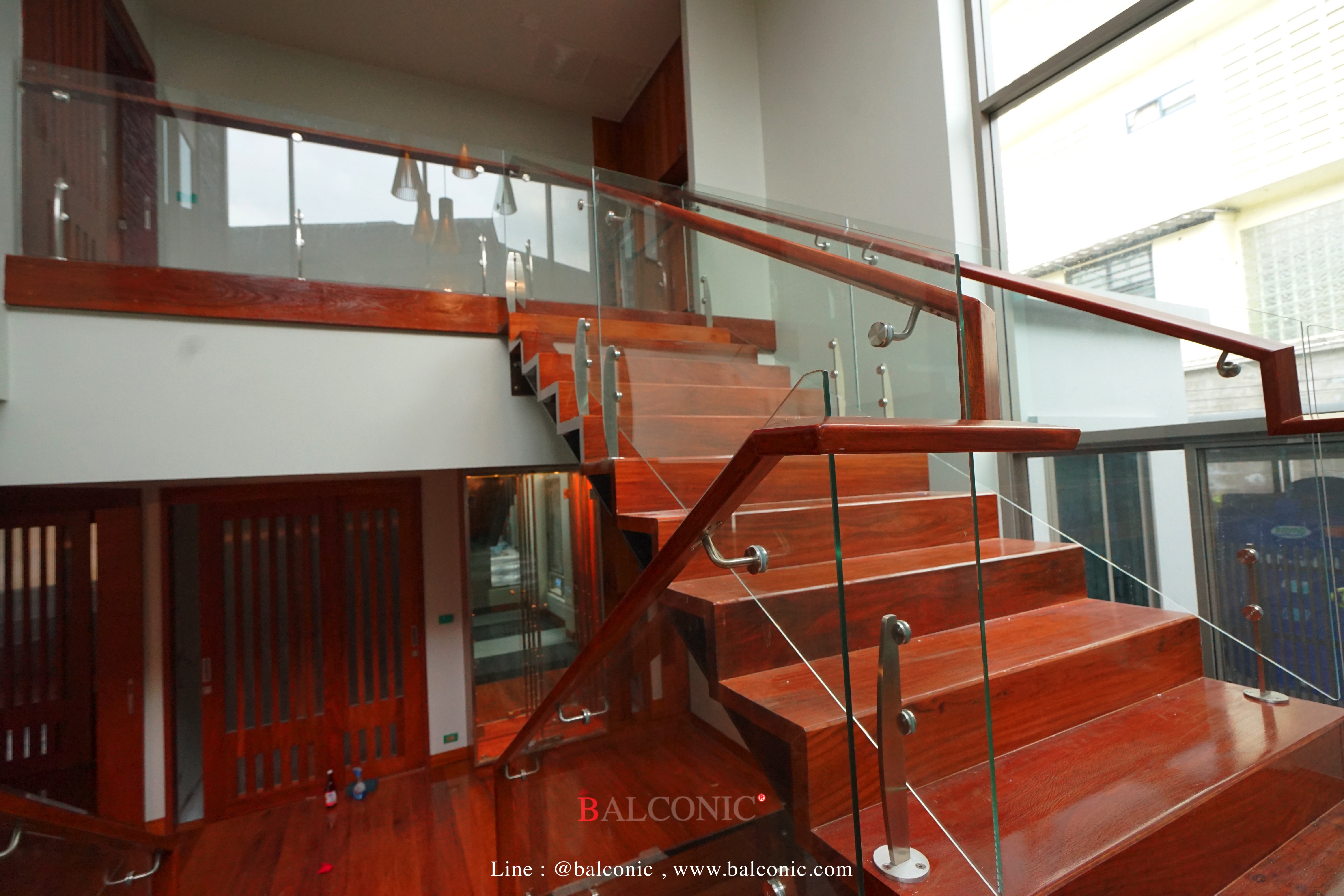 stair railing glass