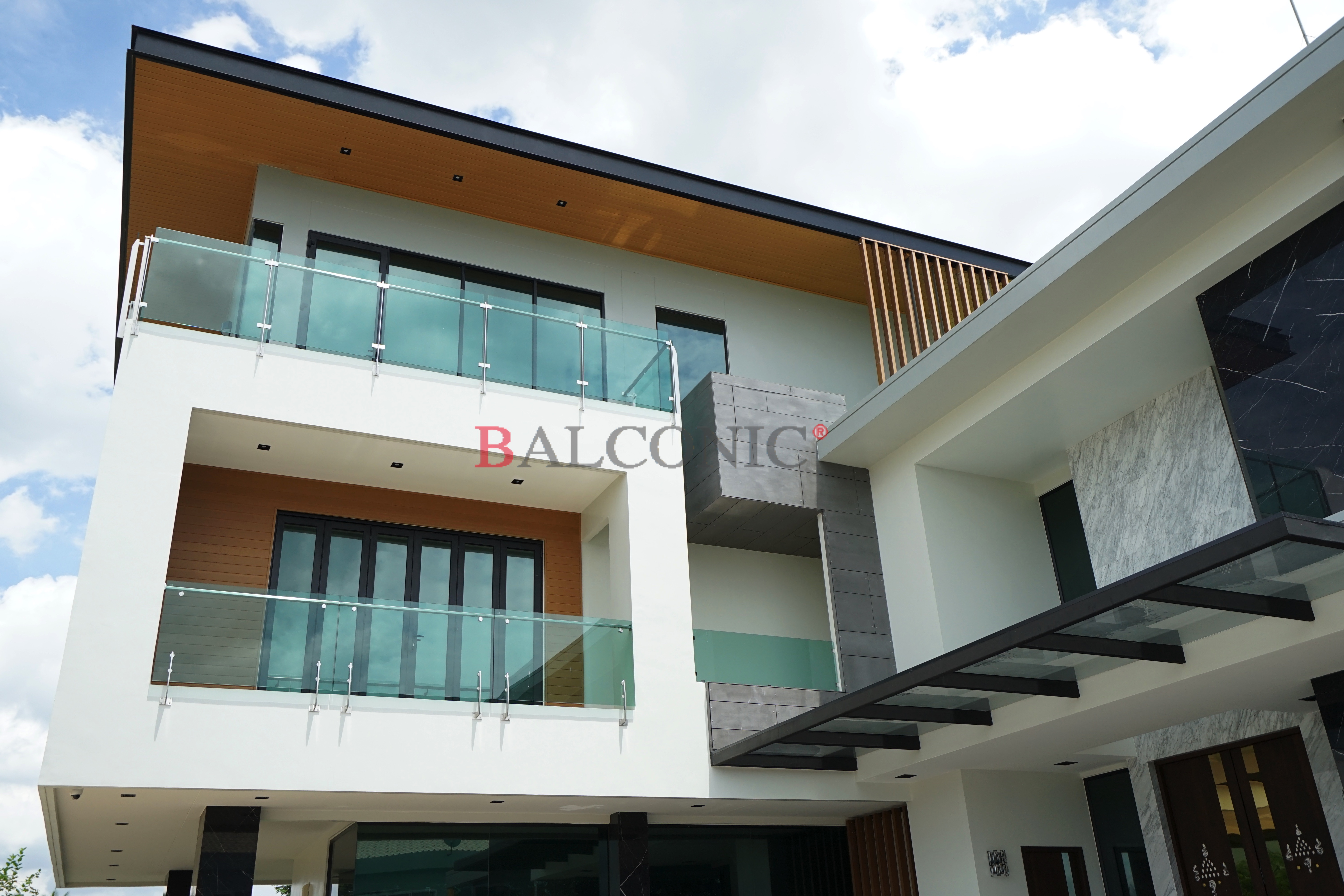 ราวระเบียง balconic กระจก สแตนเลส สั่งทำ