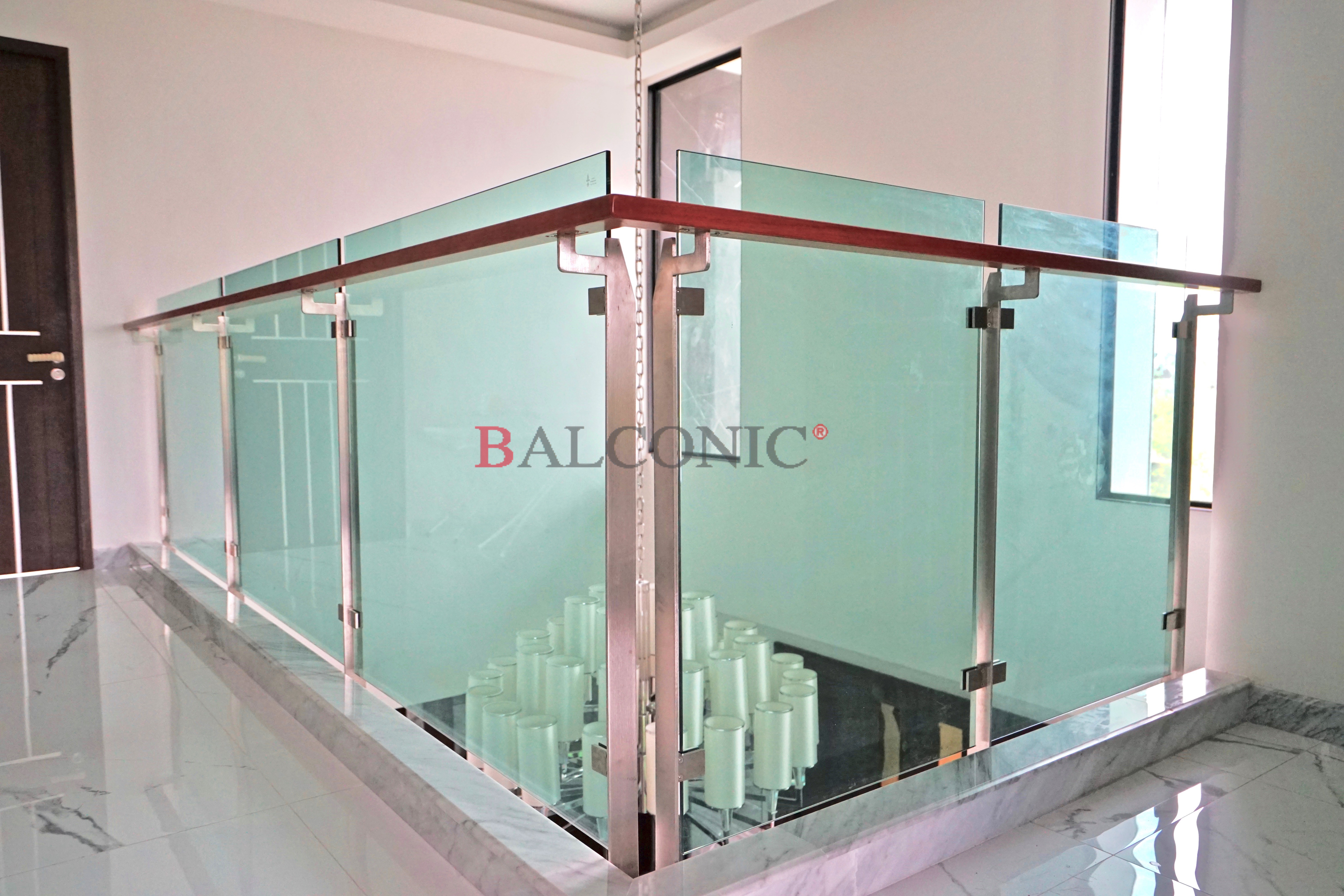 ราวระเบียง balconic กระจก สแตนเลส สั่งทำ