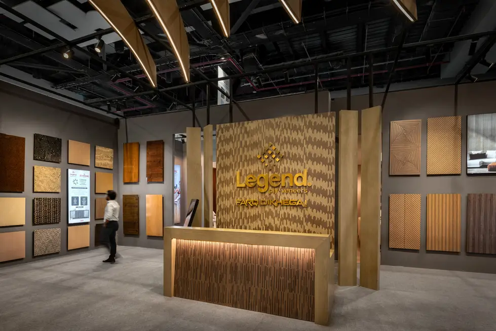 Whyte Dot Syudio - Exhibition Display for Legend Veneer