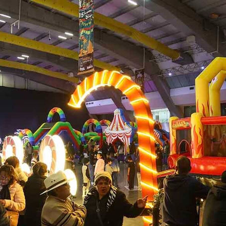 Bolas de nieve artificial, iglú inflable, tobogán y pista de hielo son parte de las atracciones que habrá en el Festival Navideño 2025