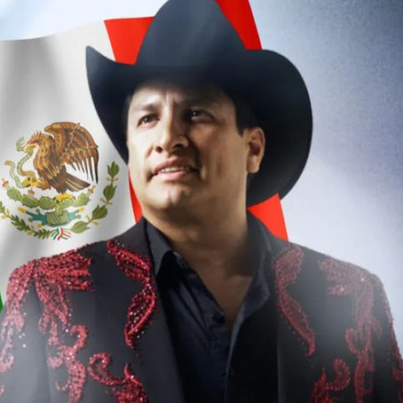 Julión Álvarez celebra la Independencia con concierto gratuito en el Zócalo de Puebla