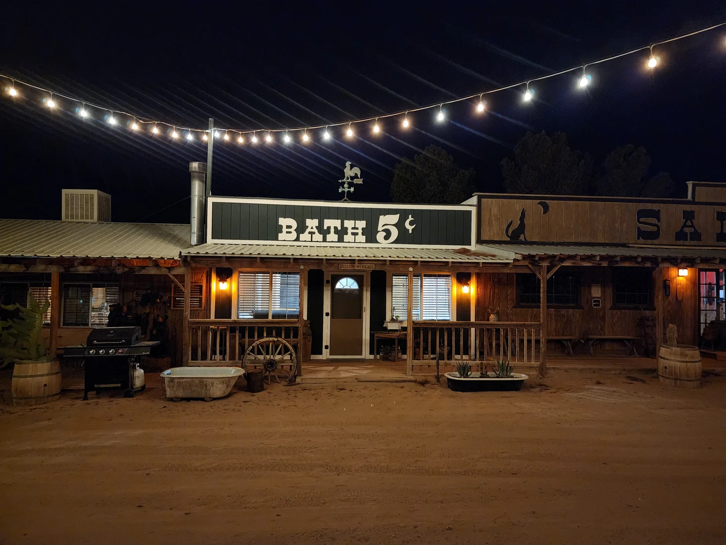 NUKETOWN Hotel- BATH HOUSE