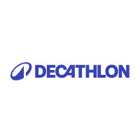 Logo Decathlon bleu sur fond noir, représentant le magasin de sport.