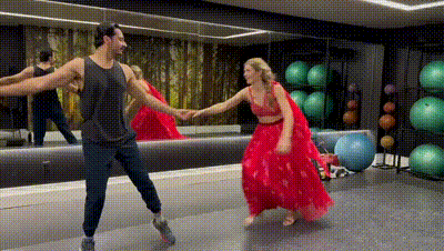 98e1d09a-dbd6-4575-a148-42407845eb9b.gif