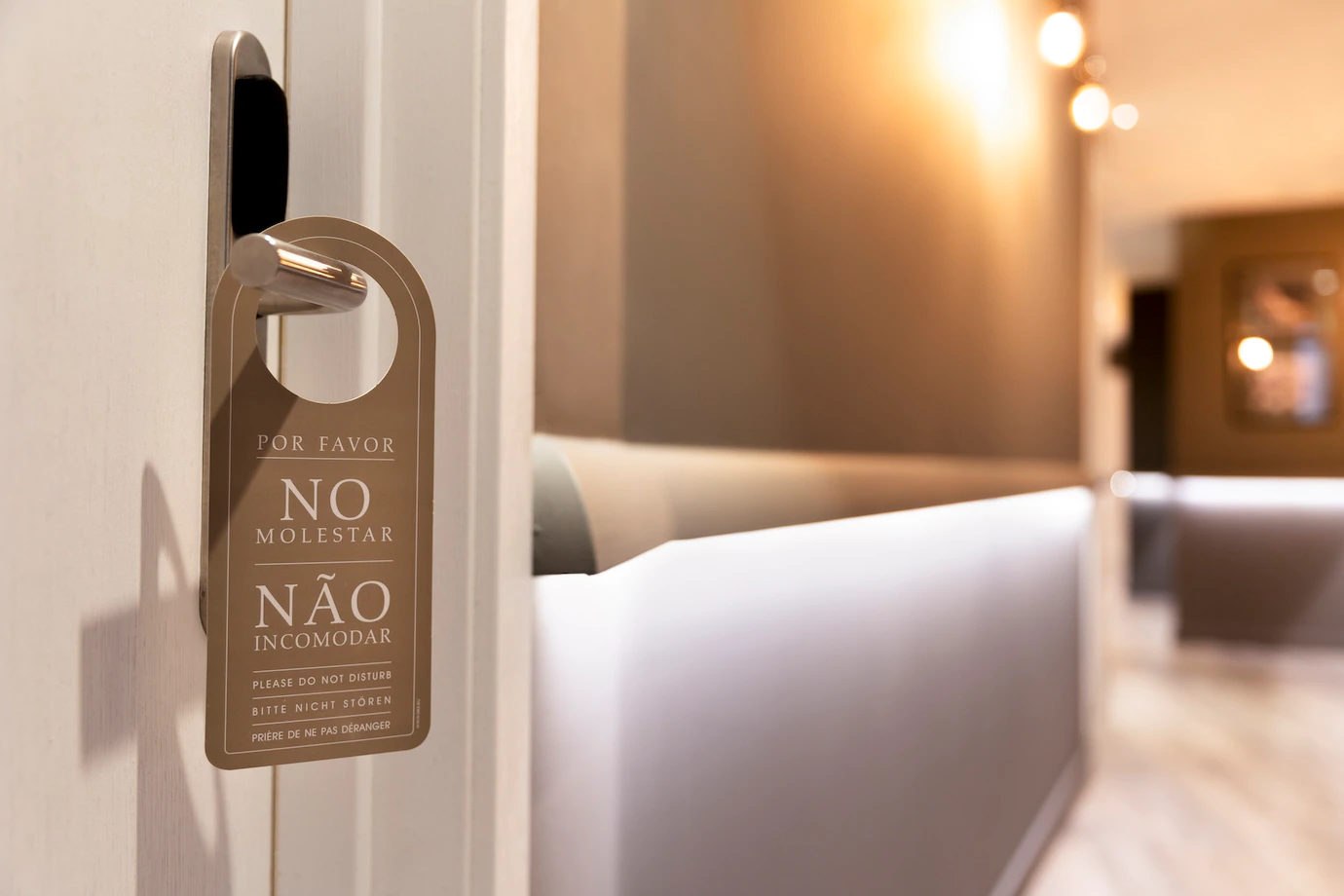 beautiful-hotel-insights-details_23-2149160779.webp