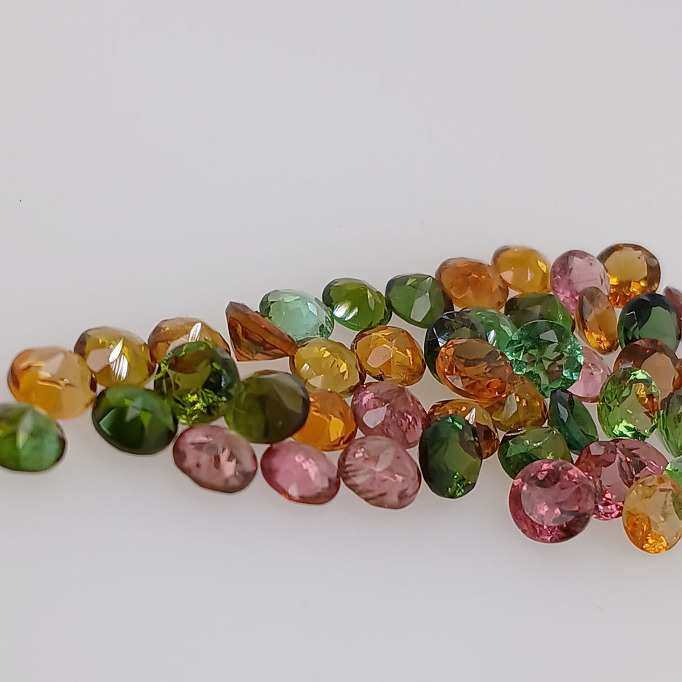 Miniature : Assortiment 4 Tourmalines 4mm Multicolore