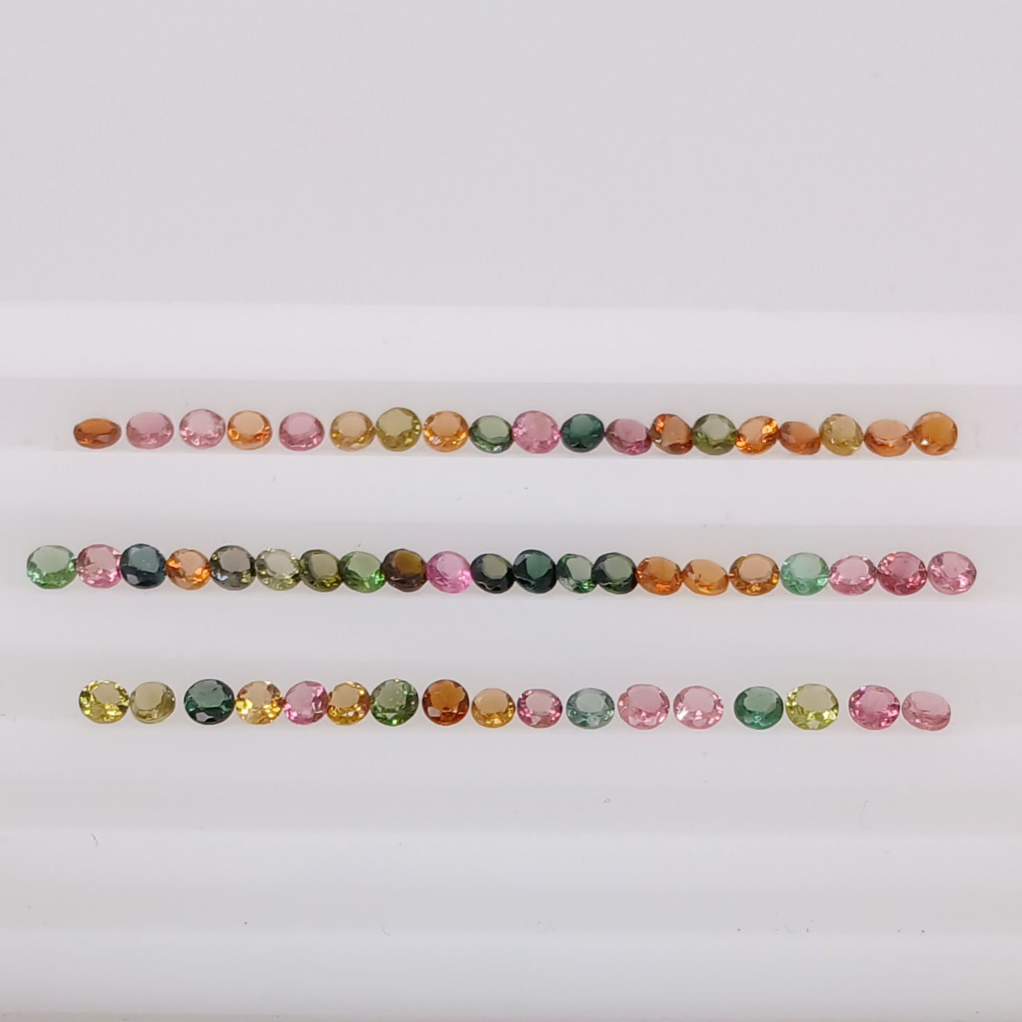Assortiment 12 pierres Tourmalines multicolor 3 mme