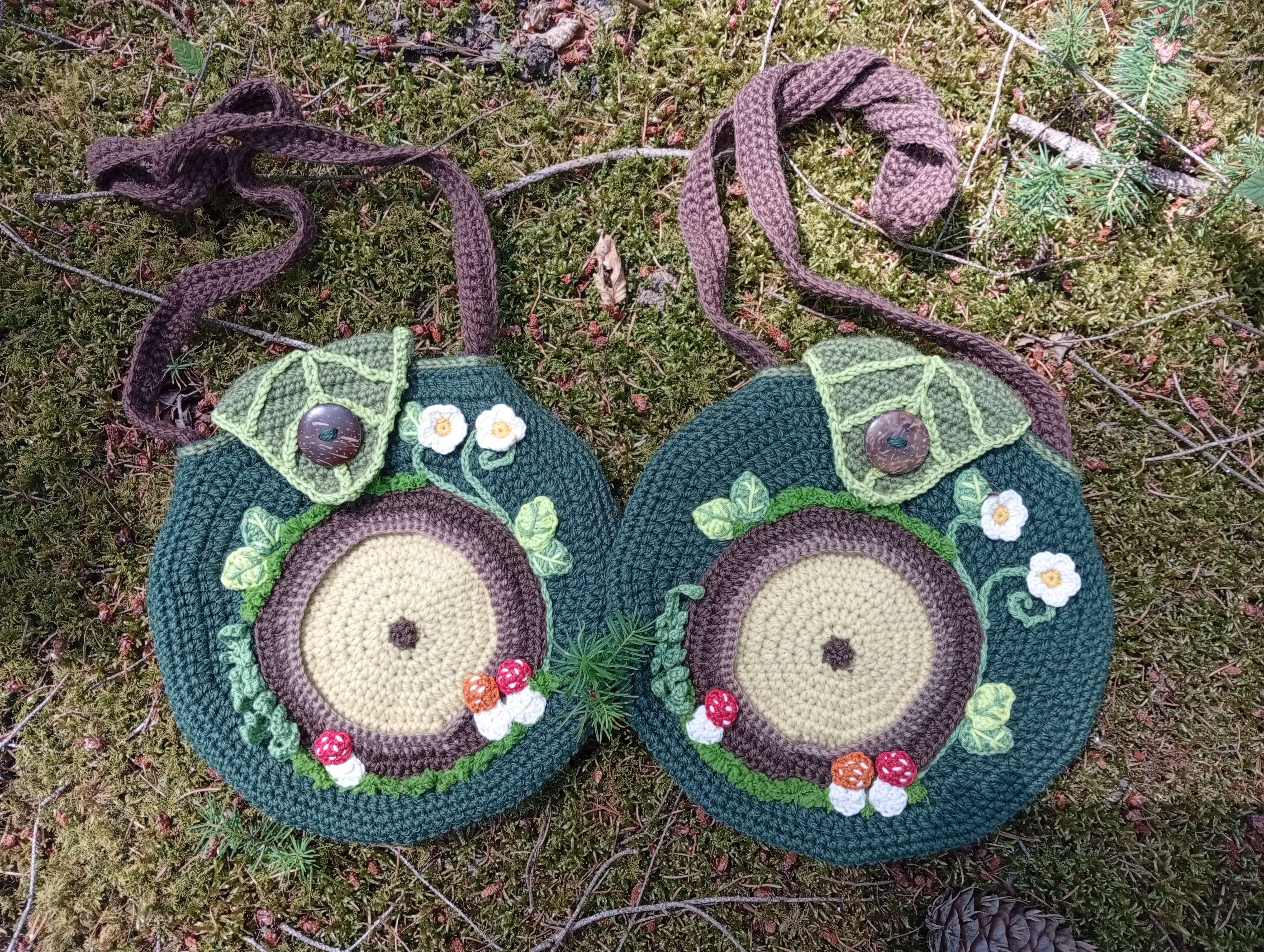 Round Door Crossbody Bag