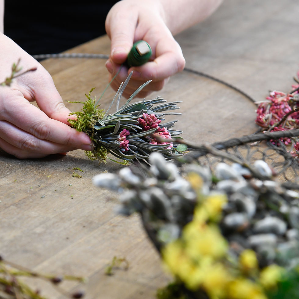 GRAZ Akzentkranz mit ersten Blüten
