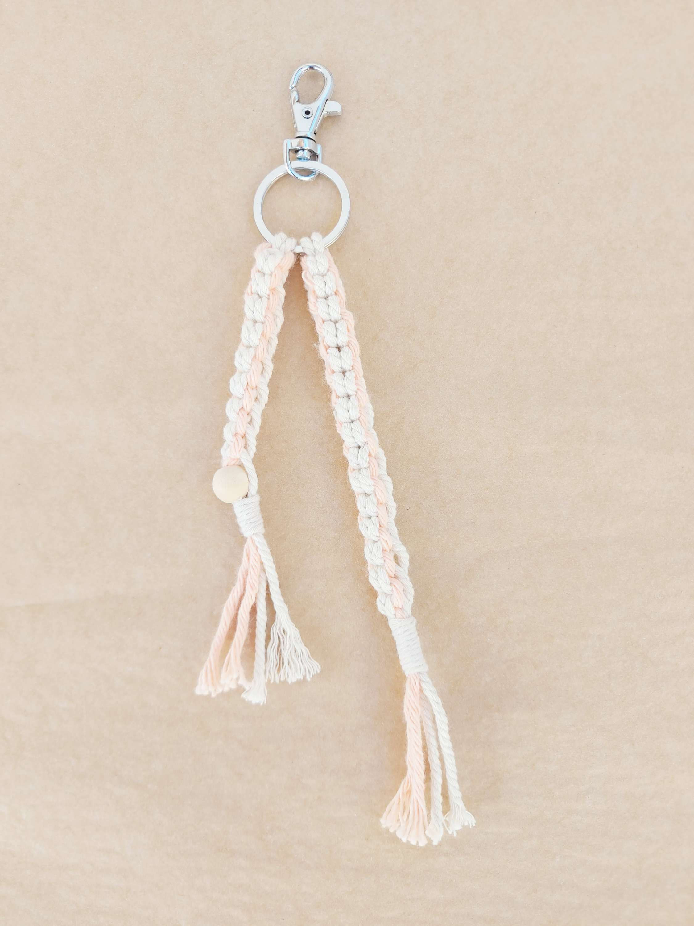 Macramé key ring #3