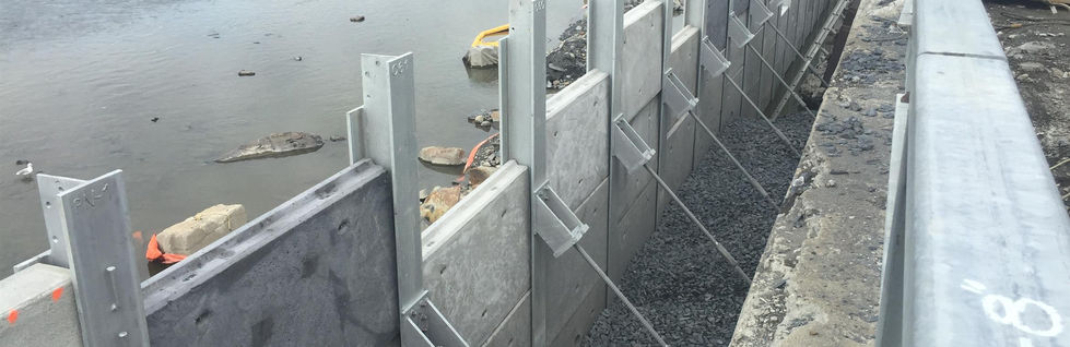 Réfection du mur de soutènement du Quai Pinon et réaménagement de la promenade Redmond.