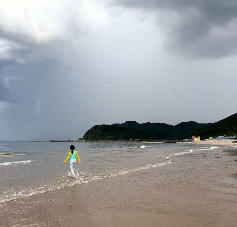 An Ode to the Beach & 5 Best Beaches near Taipei for Families