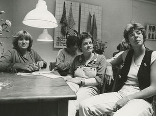 Zondag 7 december - Palari Queer Salon Grand Theatre - Over Dikke Trui