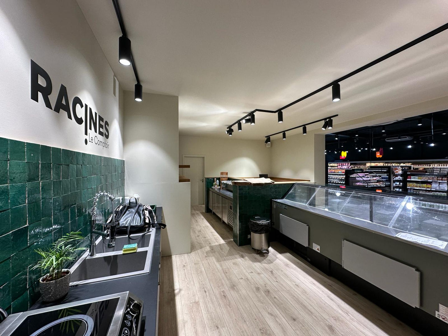 WhatsApp Image 2024-02-21 at 09.50.41 (4)