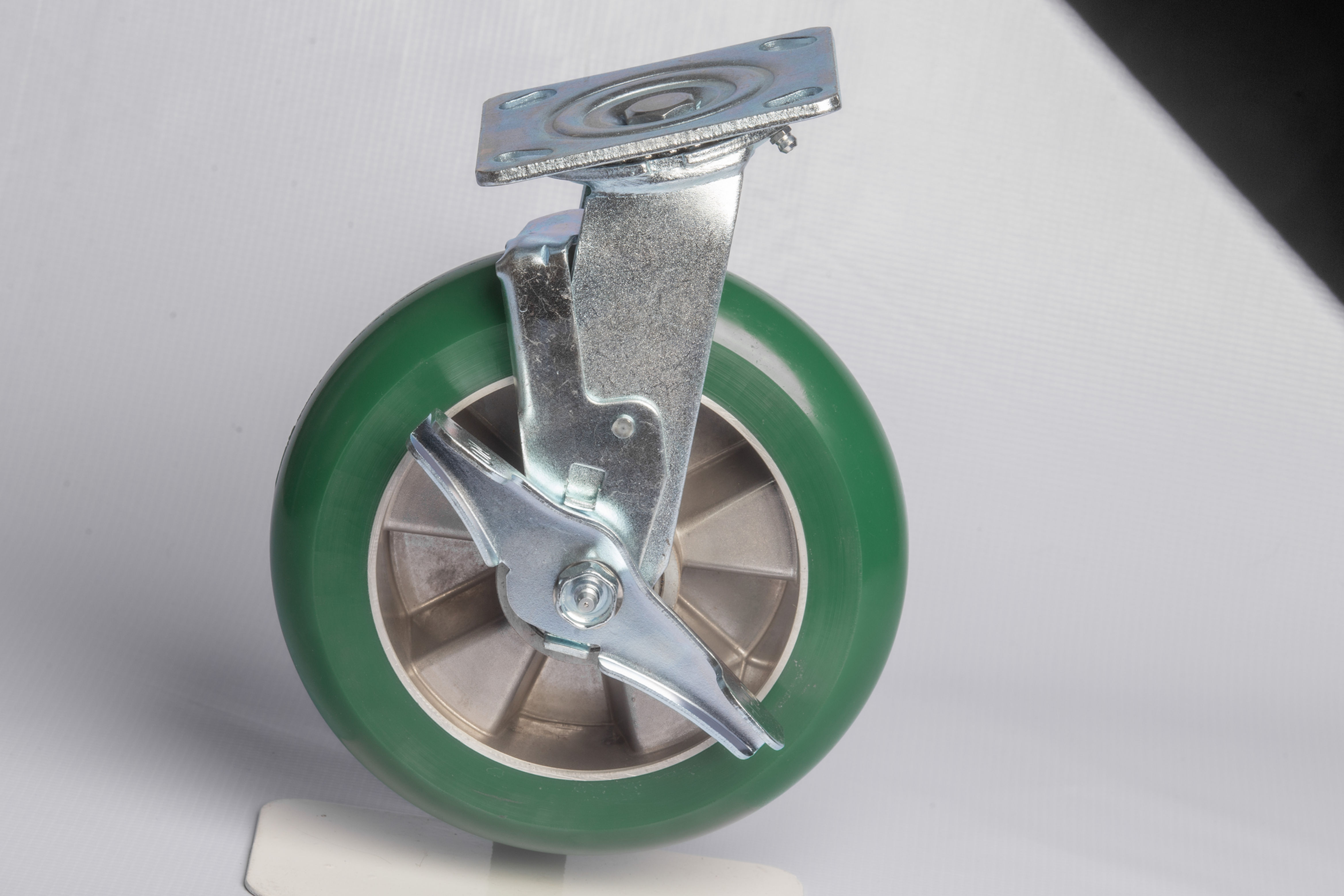 Rodaja 8x2 nucleo aluminio con poliuretano