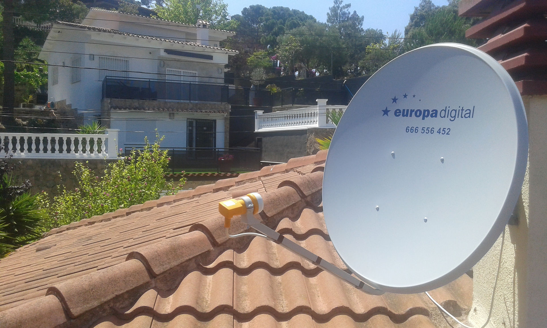 Satellite dish Astra 28 Lloret Mar