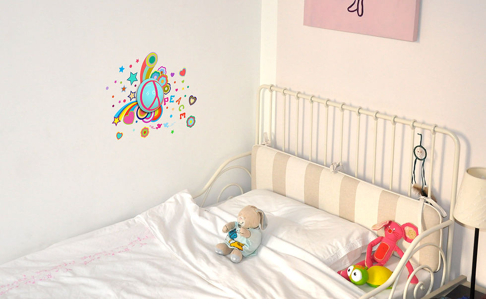 Peace-Wall-light_Room.jpg