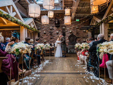 Forgan’s Broughty Ferry Wedding Photography – Neil & Susan’s December Wedding