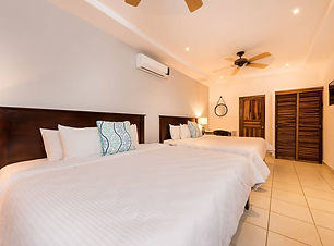 Ssuite-1-beds_orig.jpeg
