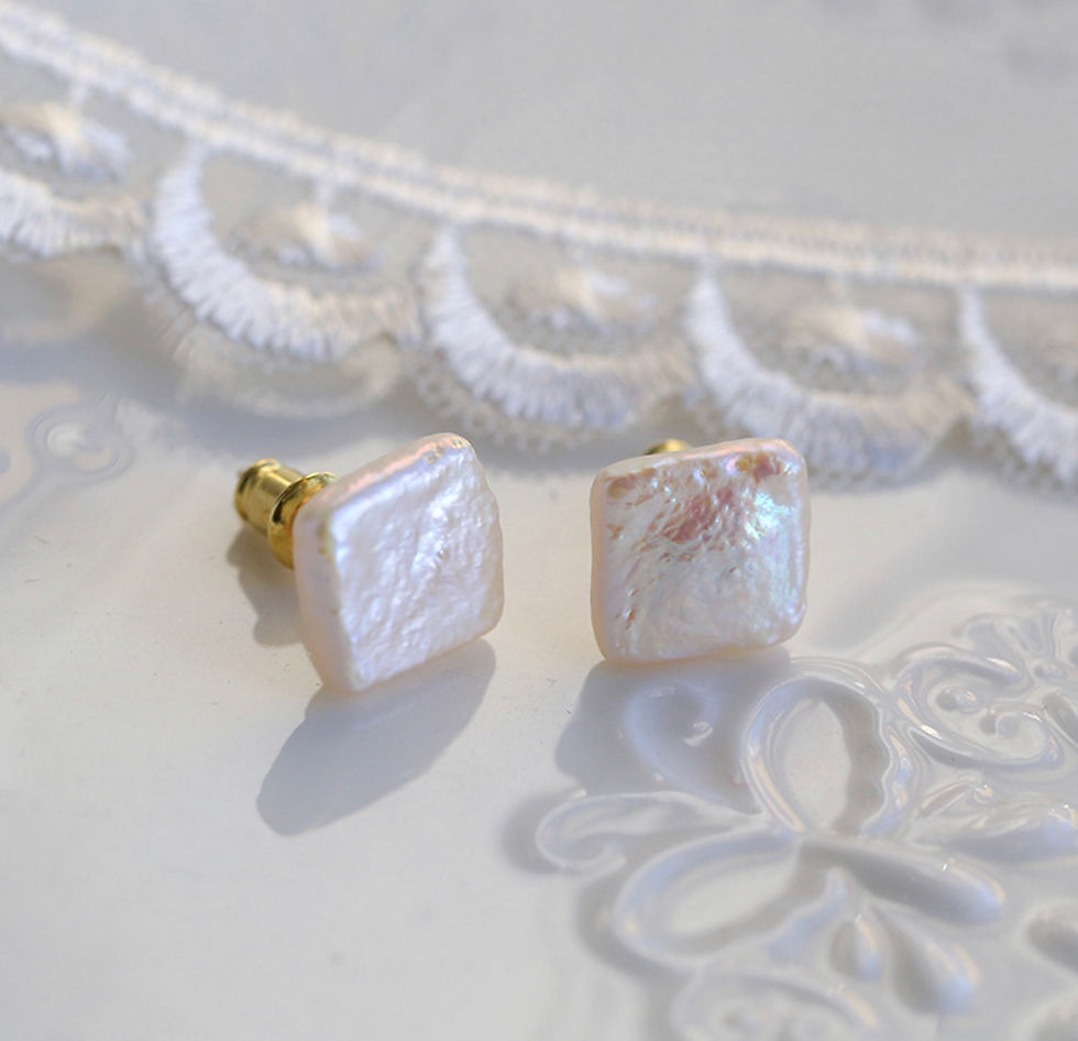 Thumbnail: Gold Coin with Genuine Square Pearl Stud Earrings 