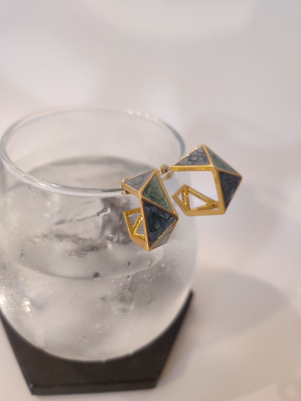 Thumbnail: Vintage Enamel Geometric Shapes Earrings 