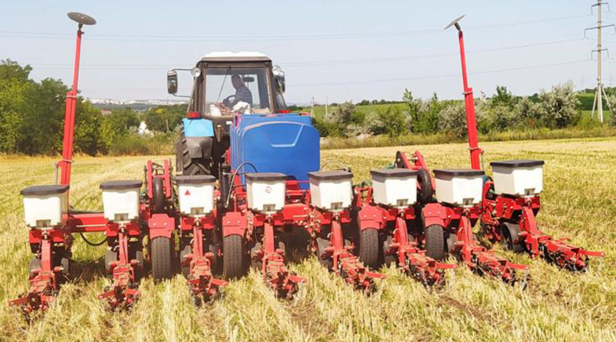 AgroTrac Machinery Semanatoare NO-TILL MAGTECH8