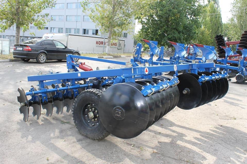 Thumbnail: AgroTrac Machinery Grapa BDT-3