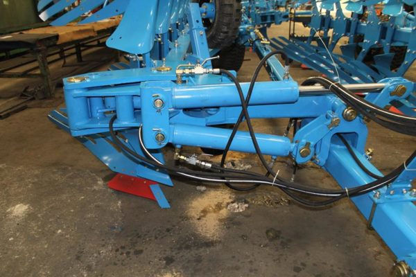 Thumbnail: AgroTrac Machinery Plug reversibil PRXM-8