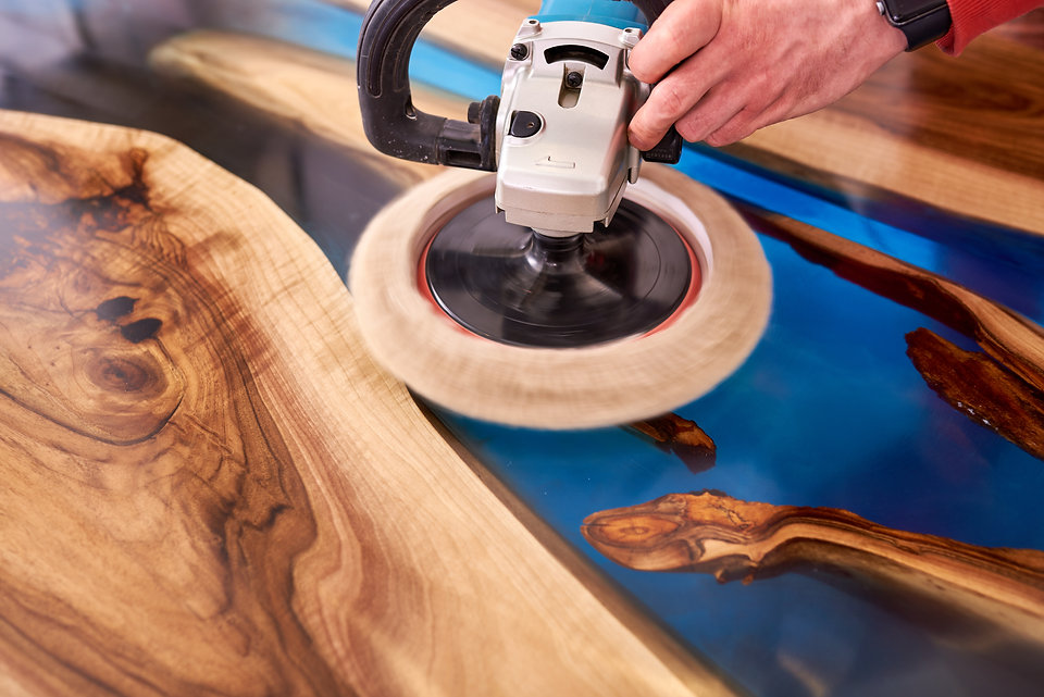 resine-polissage-epoxy-table-riviere-myfx-essonne-paris-stage-formation.jpeg