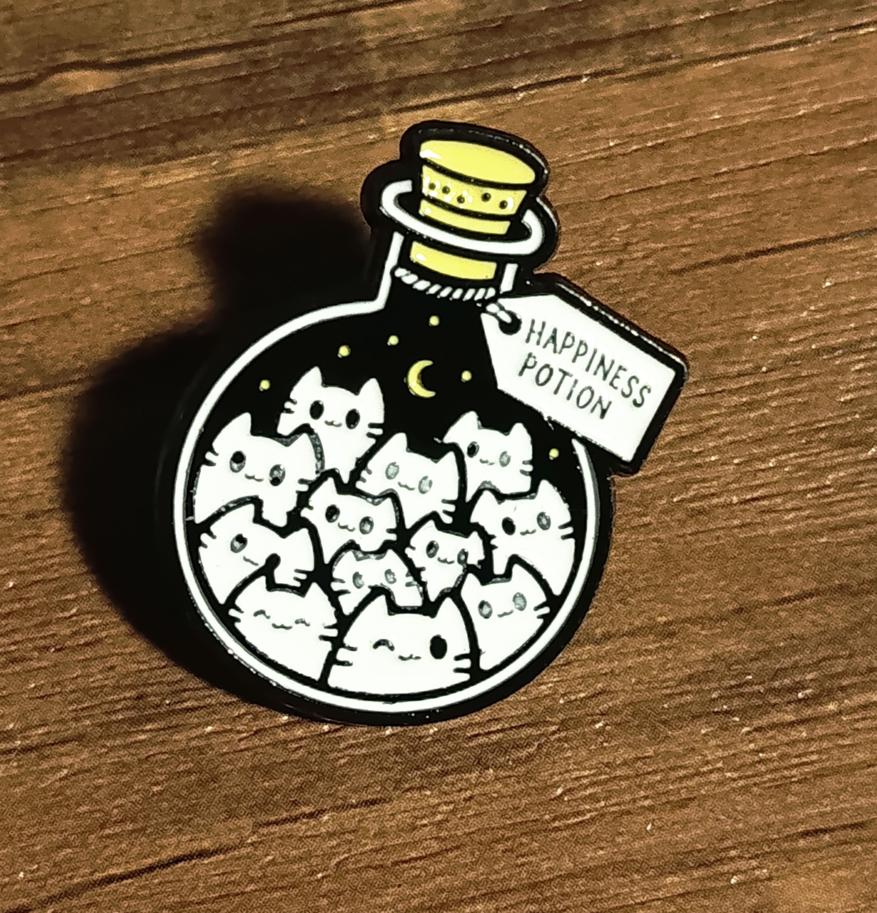 HAPPINESS POTION | ENAMEL PIN