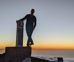Phil_over_horizon2.jpg