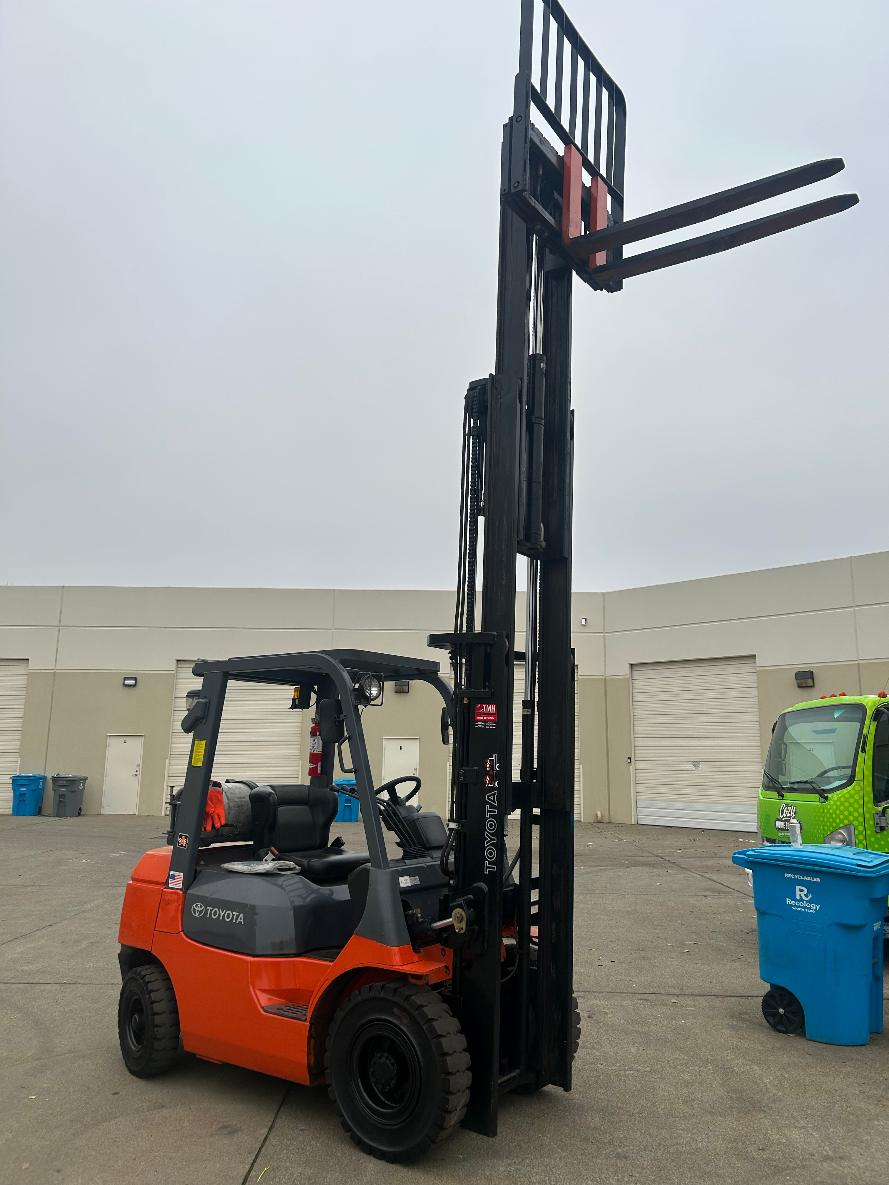 Toyota 7FGU25 propane forklift, $12,500