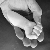 Körperabformung Babyhand in Gips
