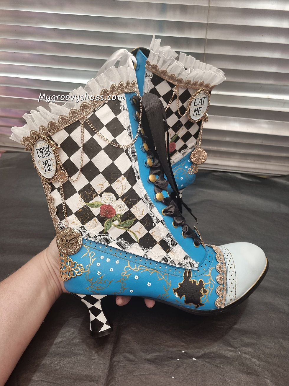 Miniatura: Alice in wonderland check boots