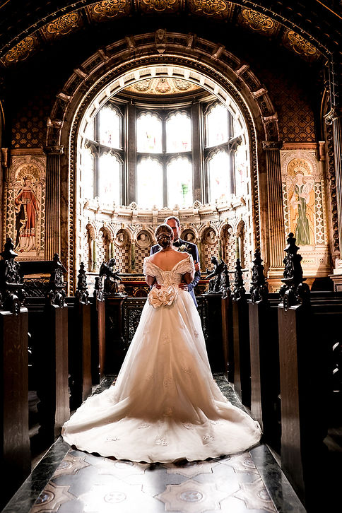 Jordan and Tom on their wedding day in Cheshire, photo credit to @lisacowenphotography