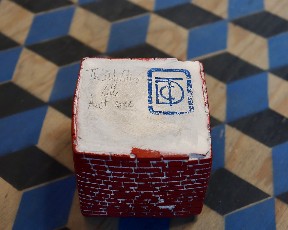 Miniature : Cube en béton moulé La brique c’est la fête#1