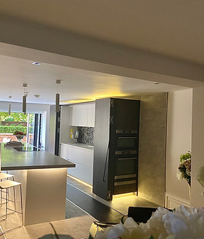 - Luxury Apartment _ Georgian house converted into apartments Pic 17